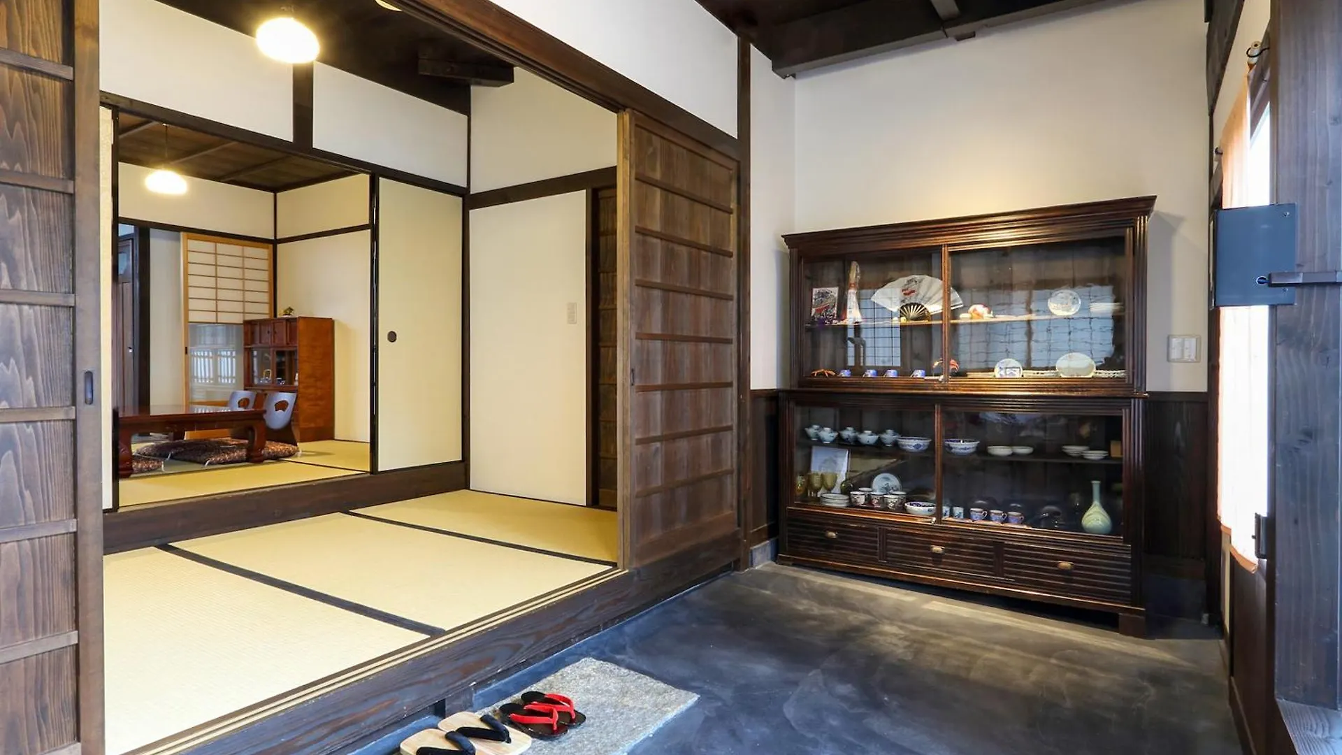 京町家お宿・花 Kioto